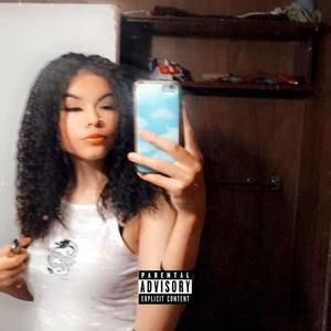 Meet your Posher, Lanaya